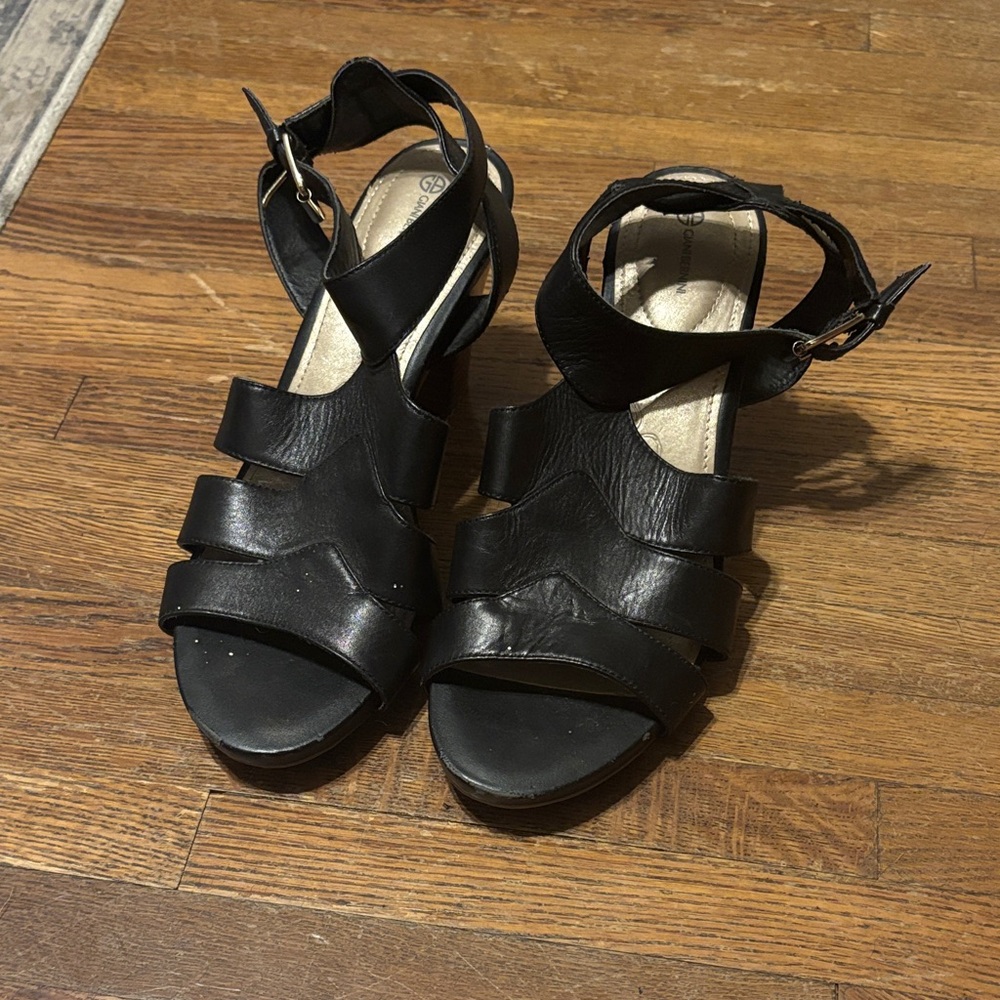Giani Bernini Black Leather Sandals